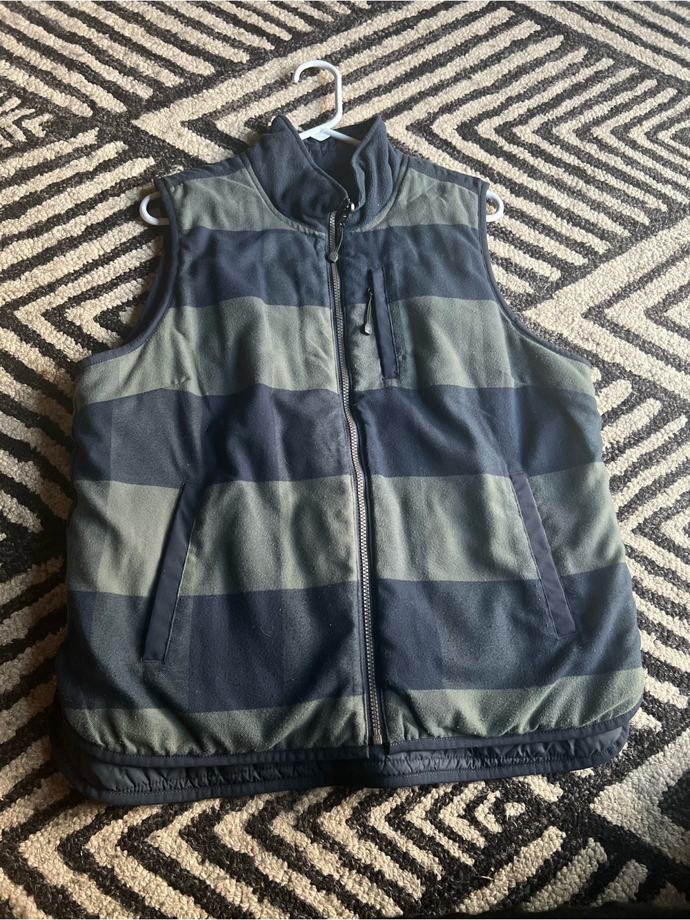 Carhartt Quilted Navy Insulated Women’s Vest - Picture 3 of 5